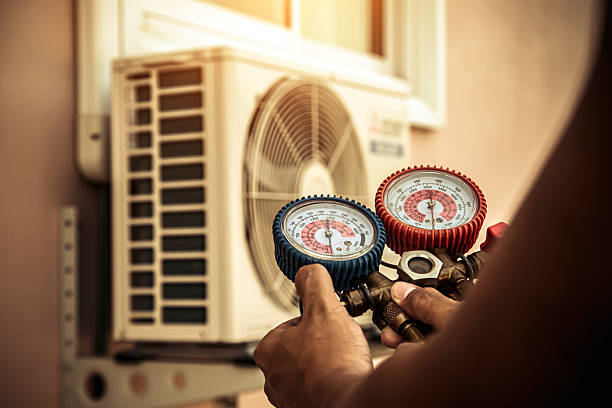 Professional Hvac technician working in Junction, IL